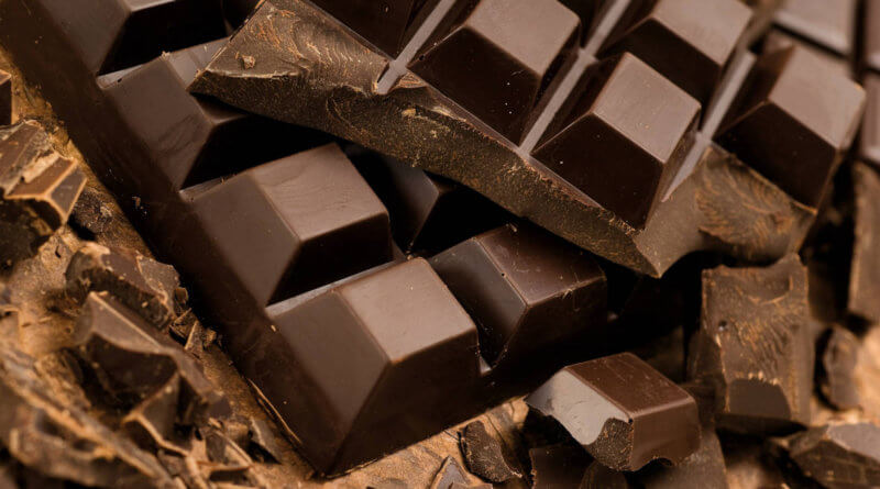 Here's Why You Should Bite Into A Dark Chocolate Today! - PADHAM HEALTH ...